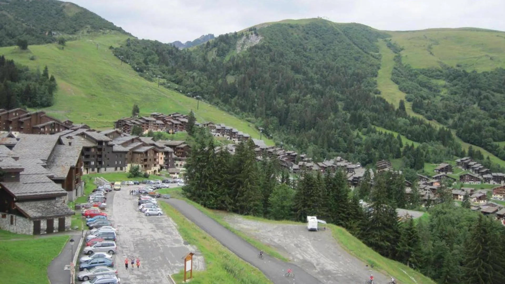 Apartment Valmorel: 2 Pieces, Balcon Sud, Proche Pistes Et Remontees - Fr-1-356-485